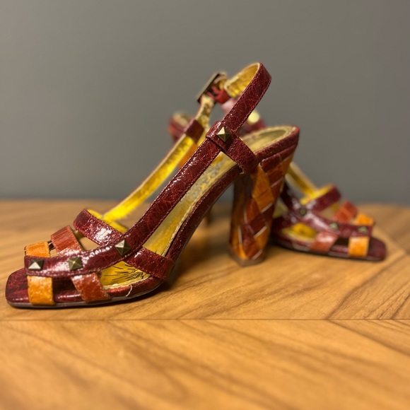 Naughty Monkey Shoes - Picture 5 of 6